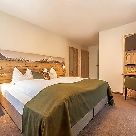 Home-hotel Salzberg Hotel 5*